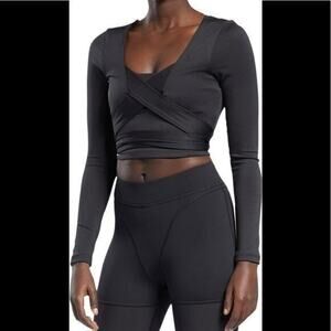 Reebok x Cardi B Long Sleeve Crop Top Black Size Large NWT Sold Out